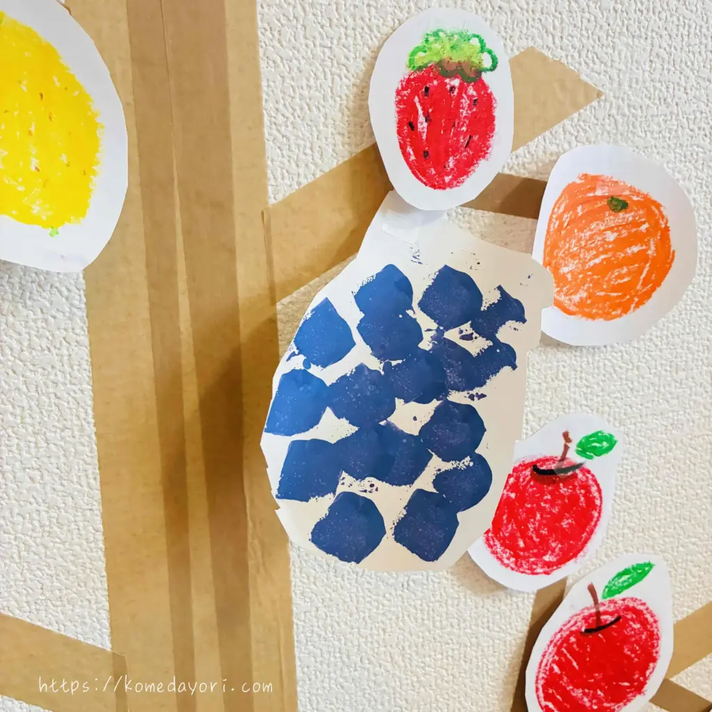スポンジスタンプで作ったブドウの画像